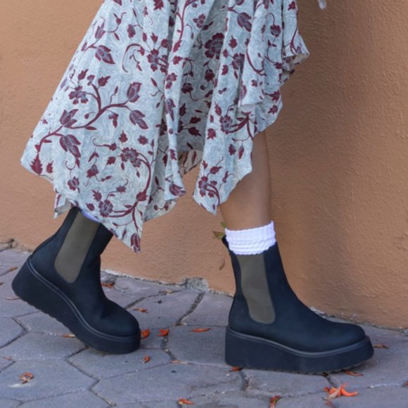 Rocket Dog Heyday Black Platform Chelsea Boot Size 8 - Picture 2 of 6